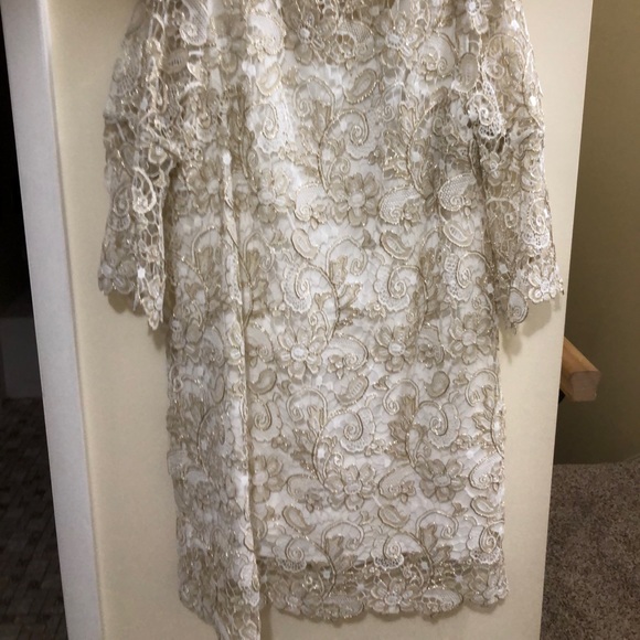 Golden Anniversary dress for celebrating a life of love . Felt regal . - Picture 2 of 6